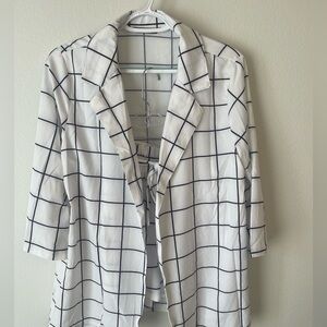 SHEIN Plaid Blazer & Shorts Matching Set. Size L